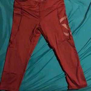Virus Capris size Large